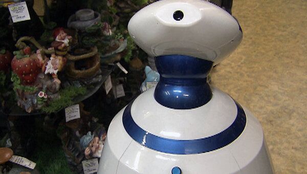 Роботы-консультанты в магазинах помогают покупателям выбрать товар