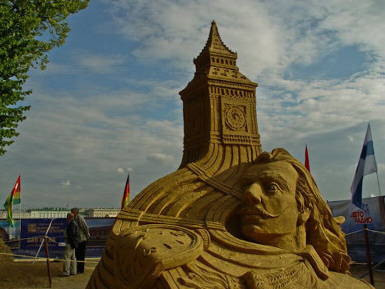 Фестиваль песчаных скульптур в Петропавловской крепости.