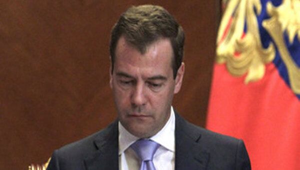 Медведев подписал закон о соцгарантиях полицейским