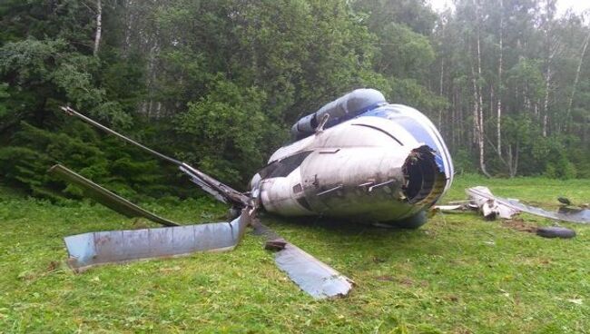 Жесткая посадка вертолета Ми-8 в Свердловской области