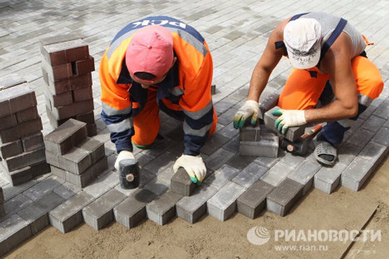 Укладка тротуарной плитки в Москве