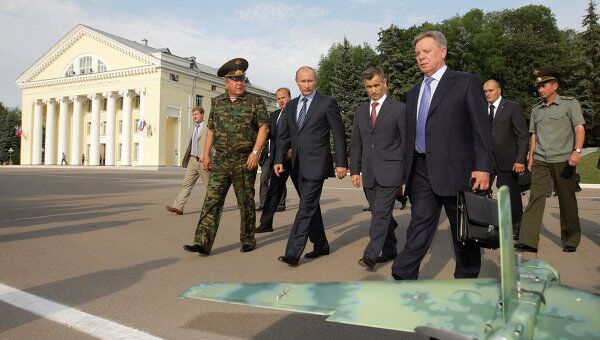 Премьер-министр РФ Владимир Путин посетил Отдельную дивизию оперативного назначения внутренних войск МВД России в подмосковной Балашихе