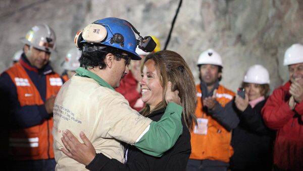 Фильм о спасении чилийских шахтеров снимут в Голливуде