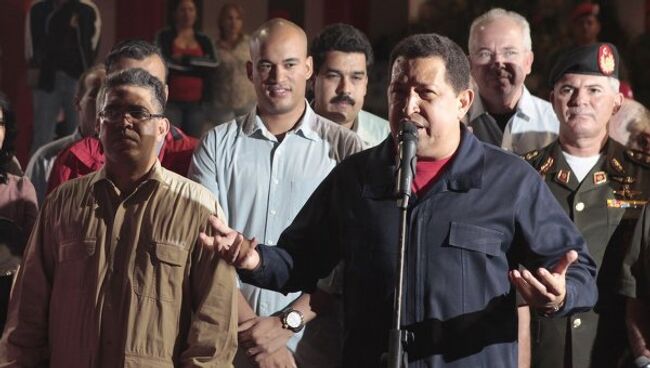 Чавес заявил о намерении баллотироваться на новый срок в 2012 году