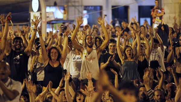 Массовая акция протеста с требованием политических, экономических и социальных реформ прошла в Мадриде 