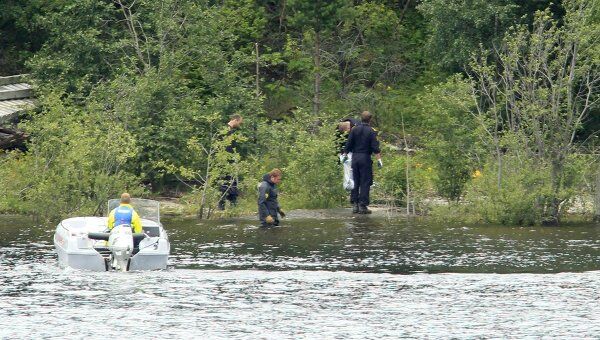 Полиция Норвегии продолжает поисковые работы на острове Утейя