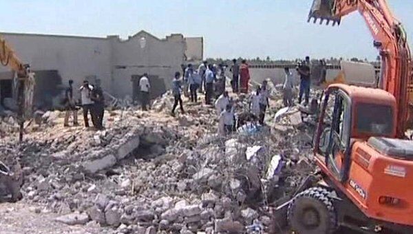 От больницы на северо-западе Ливии остались руины после авиаудара НАТО