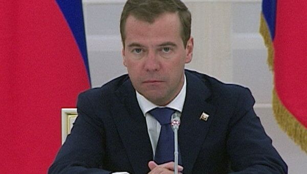 Медведев упрекнул правительство за проволочку с законом о патентном суде