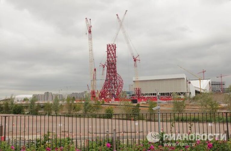 Строительство скульптуры ArcelorMittal Orbit в Олимпийском парке Лондона