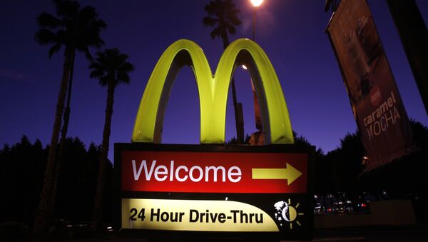 Сеть быстрого питания McDonald's в Лос-Анжелесе. Архив