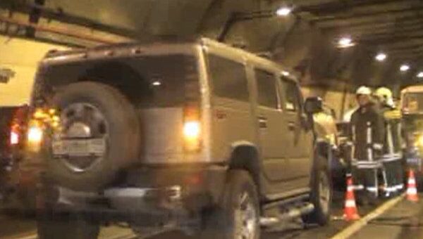 Семь автомобилей столкнулись в Северо-Западном тоннеле в Москве