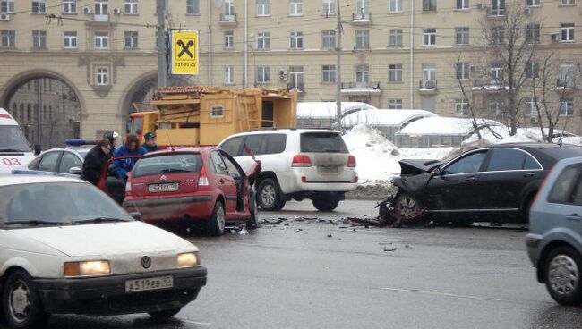 Авария на площади Гагарина в Москве