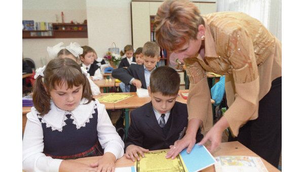 Около 8 тыс учителей в Латвии могут потерять работу - профсоюз