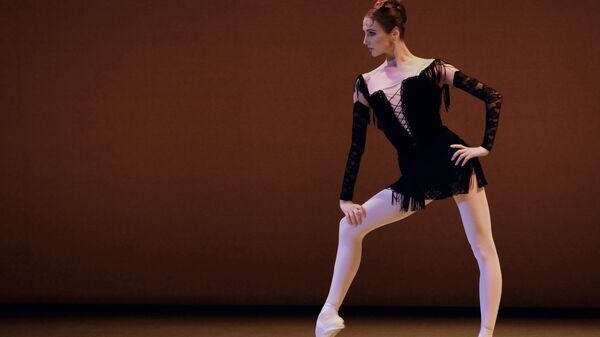 Солистка Большого театра Светлана Захарова выступает на гала-концерте артистов Национального балета Кубы, посвященный балерине Алисии Алонсо