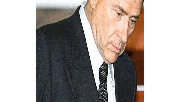 Процесс по обвинению Берлускони в коррупции начнется в Миланском суде