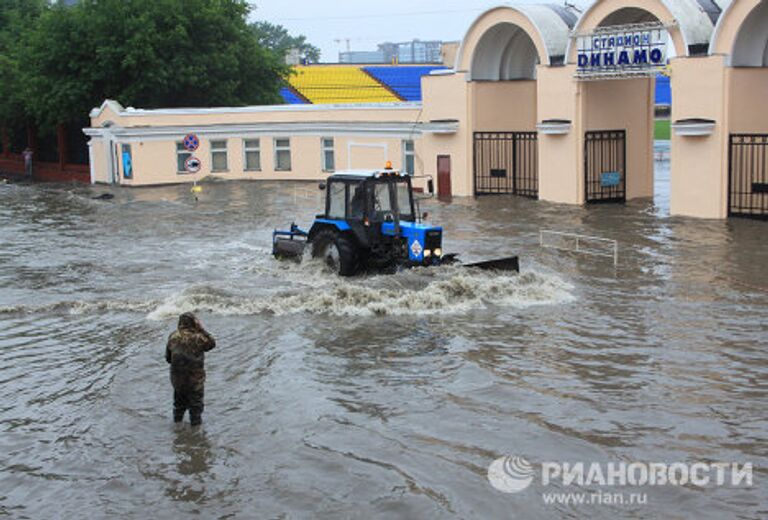 Последствия сильного ливня во Владивостоке