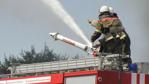 Взрыв и крупный пожар произошли на складе пиротехники в пригороде Бишкека