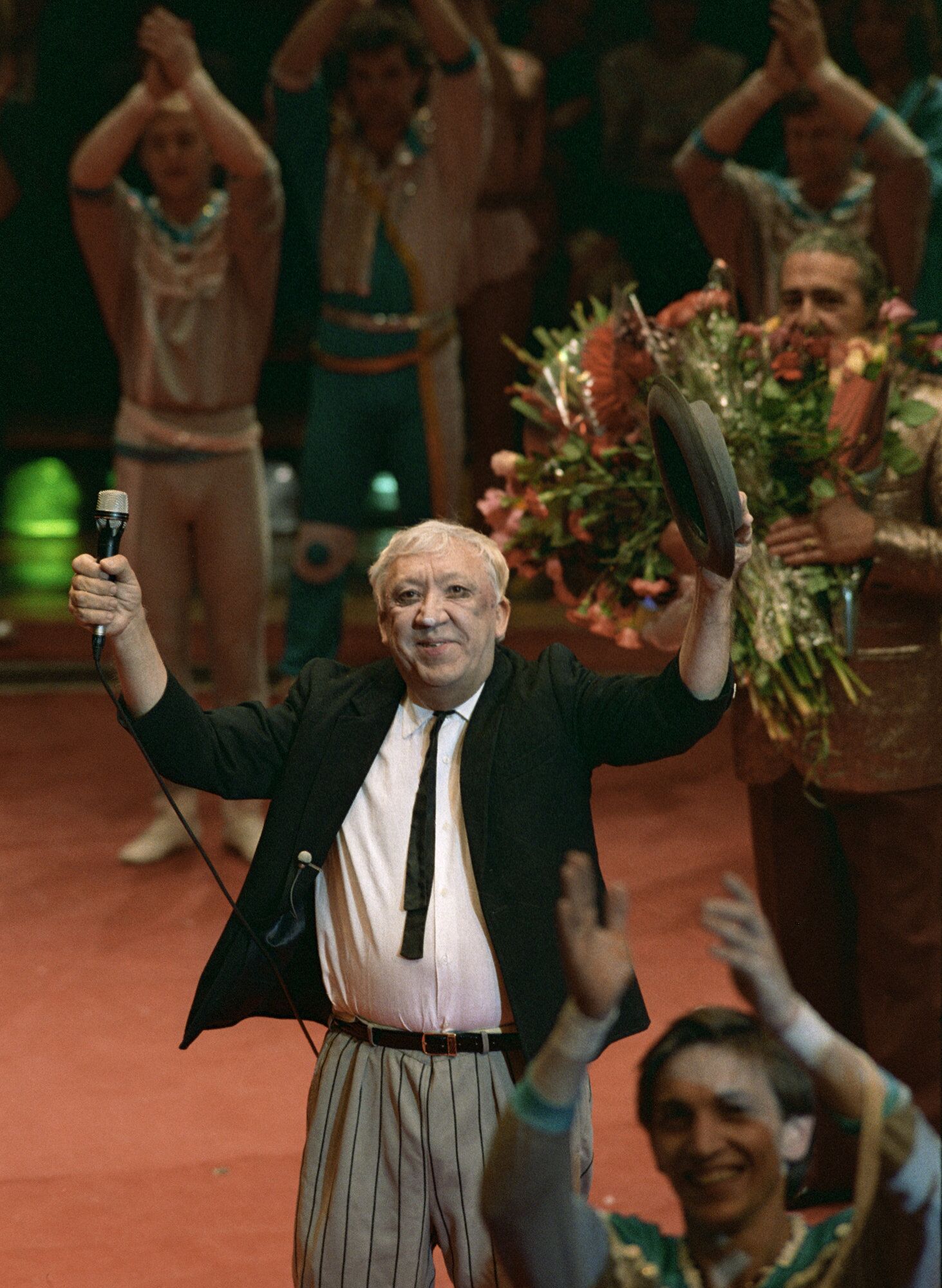 Народный артист СССР, директор цирка на Цветном бульваре Юрий Никулин Народный артист СССР, директор цирка на Цветном бульваре Юрий Никулин - РИА Новости, 1920, 04.11.2025