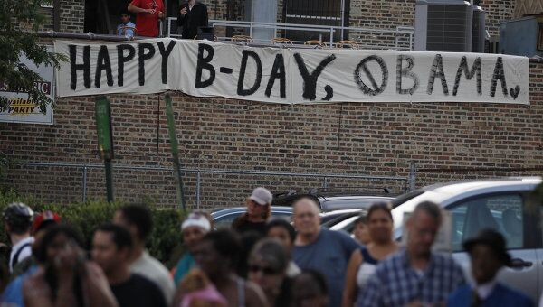 Баннер с поздравлениями в день рождения Барака Обамы в Чикаго