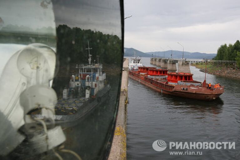 Доставка нового оборудования для восстановления СШГЭС