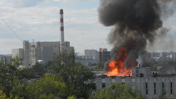 Пожар на юге Москвы, ул. Подольских курсантов, вид с Харьков