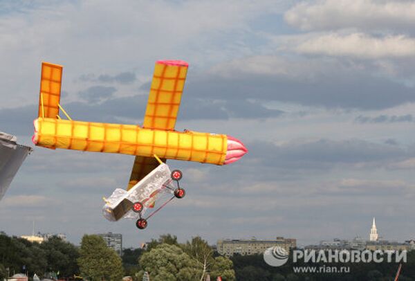 Фестиваль самодельных летательных аппаратов Red Bull Flugtag
