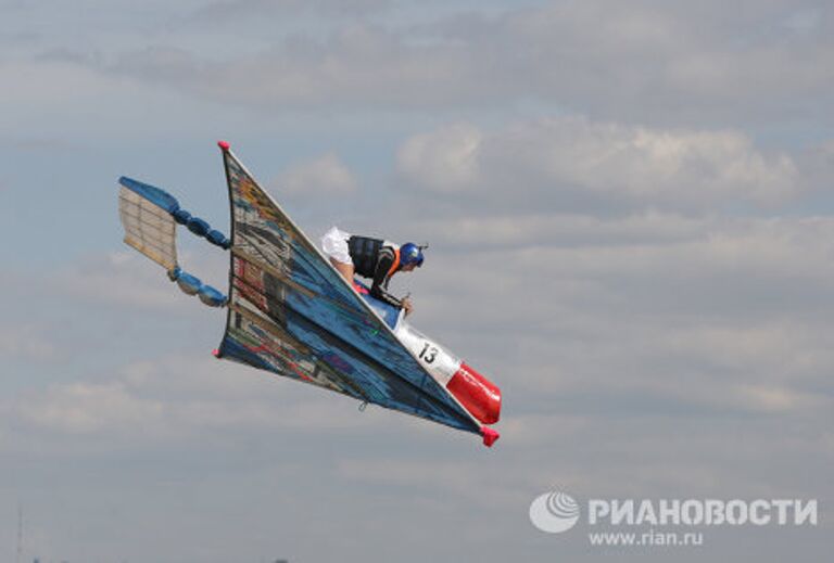 Фестиваль самодельных летательных аппаратов Red Bull Flugtag