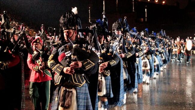 Королевский фестиваль военных оркестров (The Royal Military Tattoo) в Эдинбурге