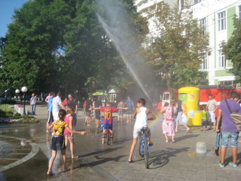 В центре Краснодара развернулось водное побоище