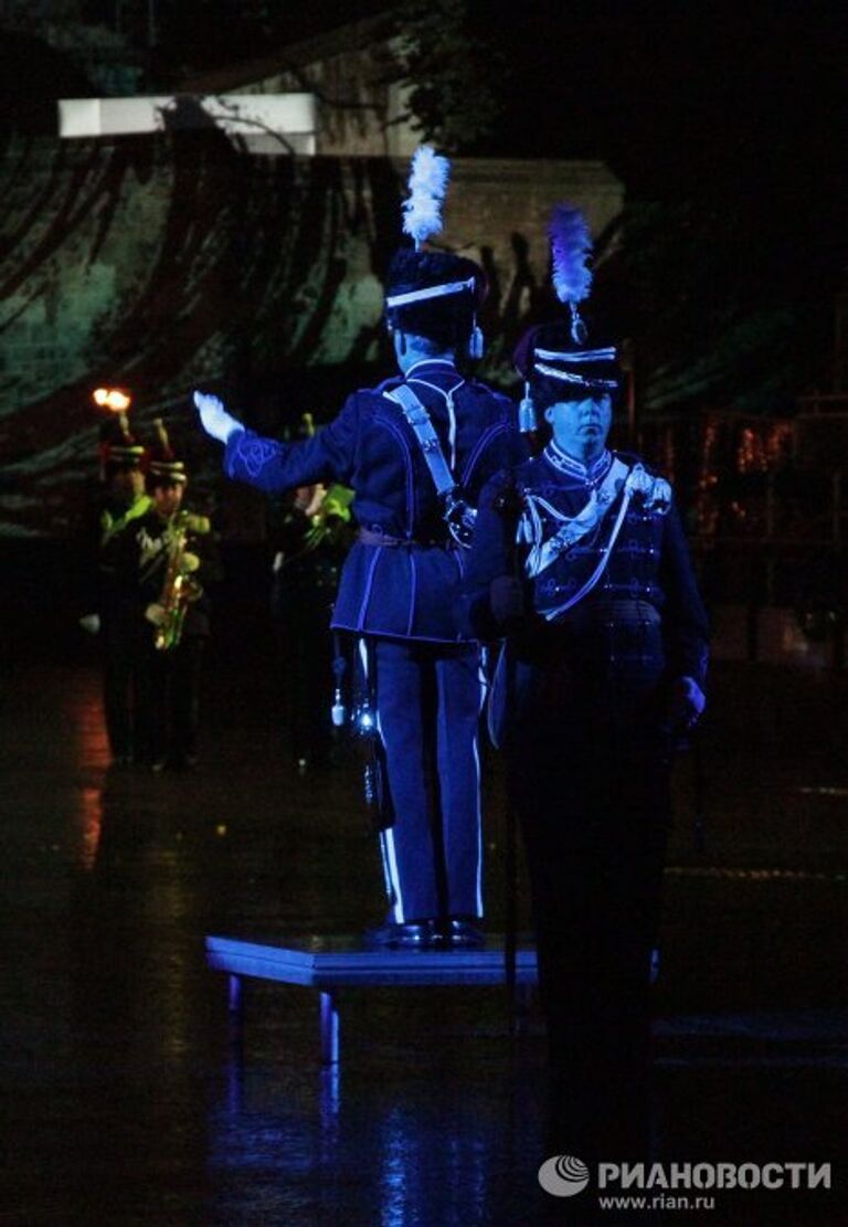 Королевский фестиваль военных оркестров (The Royal Military Tattoo) в Эдинбурге