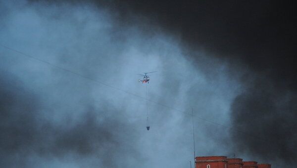 Тушение пожара на складе в Москве
