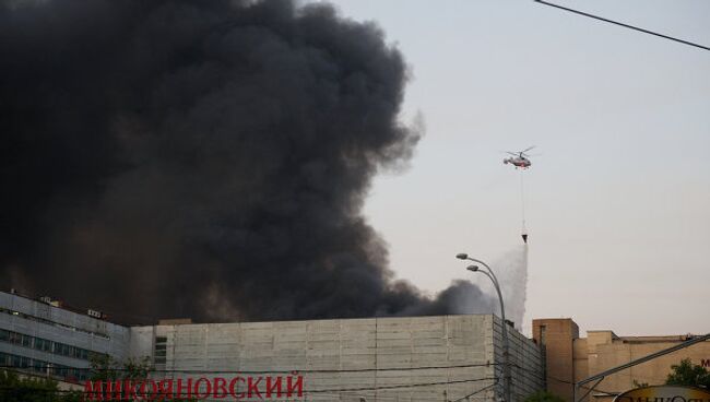 Пожар на складе на улице Талалихина в Москве