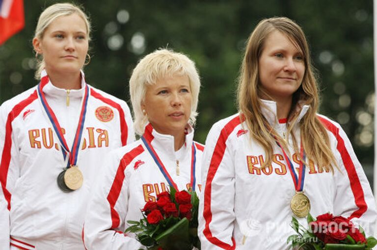 Марина Беликова, Ольга Панарина и Надежда Коновалова (слева направо)