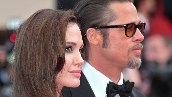 Актеры Анджелина Джоли и Брэд Питт. Архивное фото.
