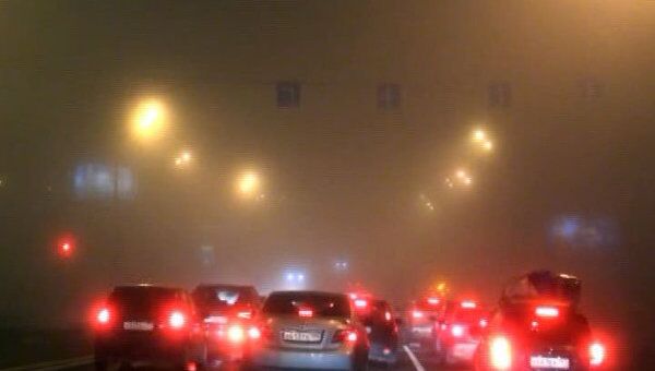 Московский туман снизил видимость до 50-100 метров