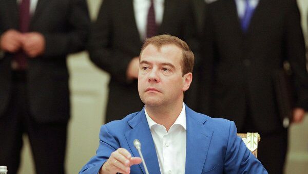 Президент России Д.Медведев принял участие во встрече лидеров стран ОДКБ без галстуков в Астане