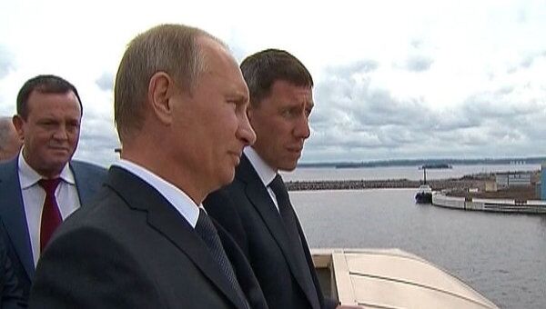 Путин разглядел технологическую красоту защиты Петербурга от наводнений