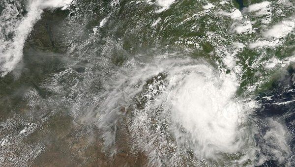 Тропический циклон, шторм