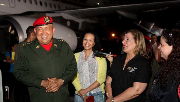 Фидель Кастро подарил Уго Чавесу военный джип