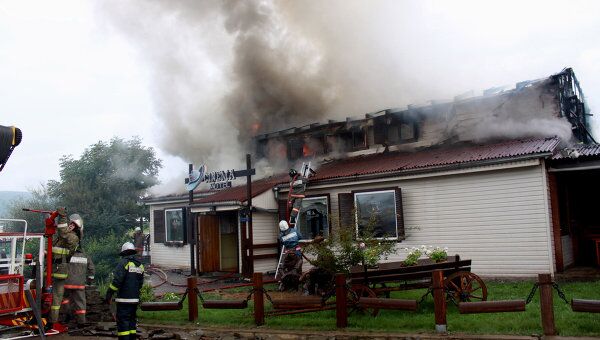 Пожар в пляжном кафе во Владивостоке