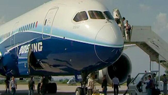 Боинг-787 Dreamliner прибыл в Россию для участия в МАКС-2011 