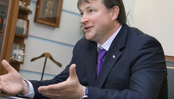 Экс-губернатора Тульской области Дудку допросят по делу о взятке 