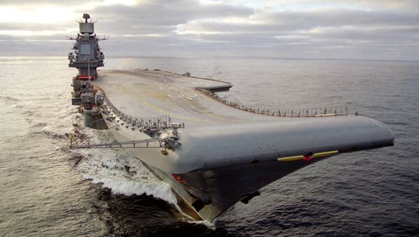 Тяжелый авианесущий крейсер (ТАВКР) Адмирал Кузнецов. Архивное фото