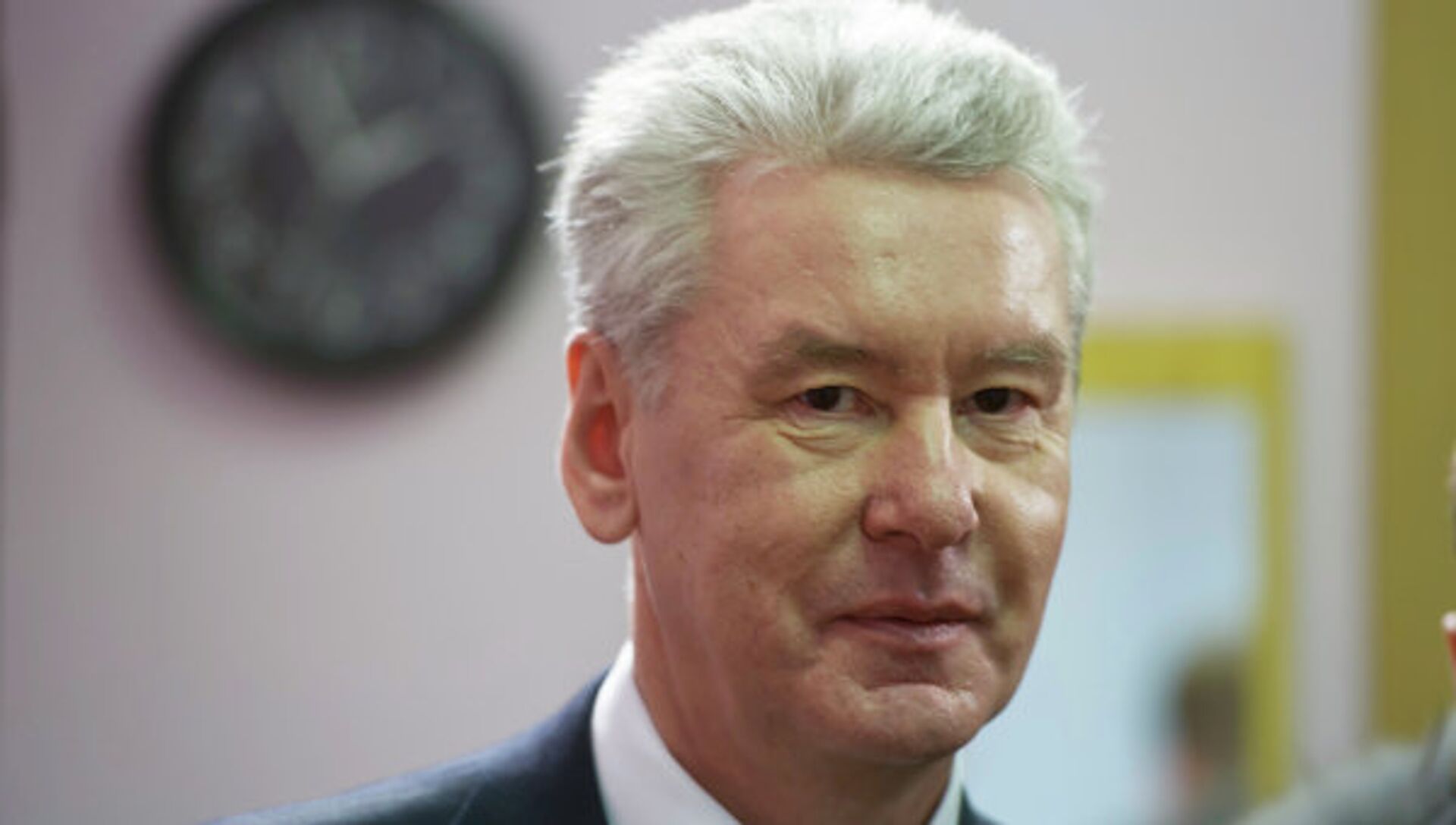 Где живет собянин