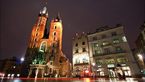 Королевский замок и ночной Краков