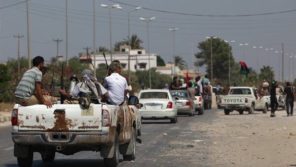 Войска повстанцев продвигаются к Триполи