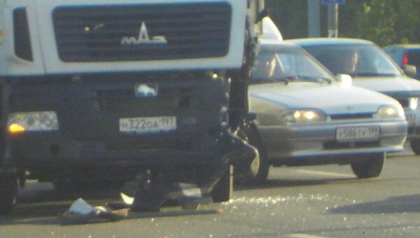 Крупная авария с участием шести автомобилей произошла на юге Москвы