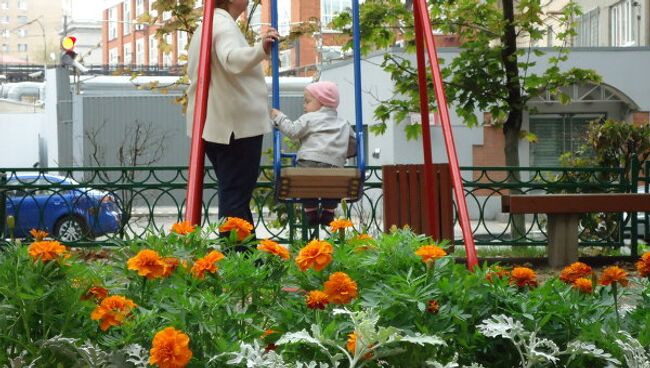 Детские площадки на Люсиновской улице в Москве