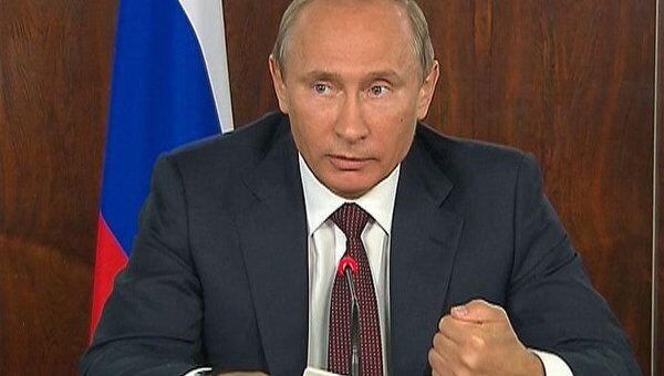Путин предложил законодательно обязать партии проводить праймериз