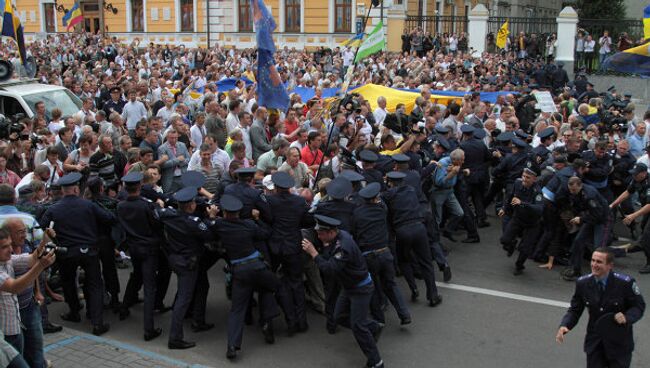 Митинг протеста оппозиции в Киеве в День Независимости Украины